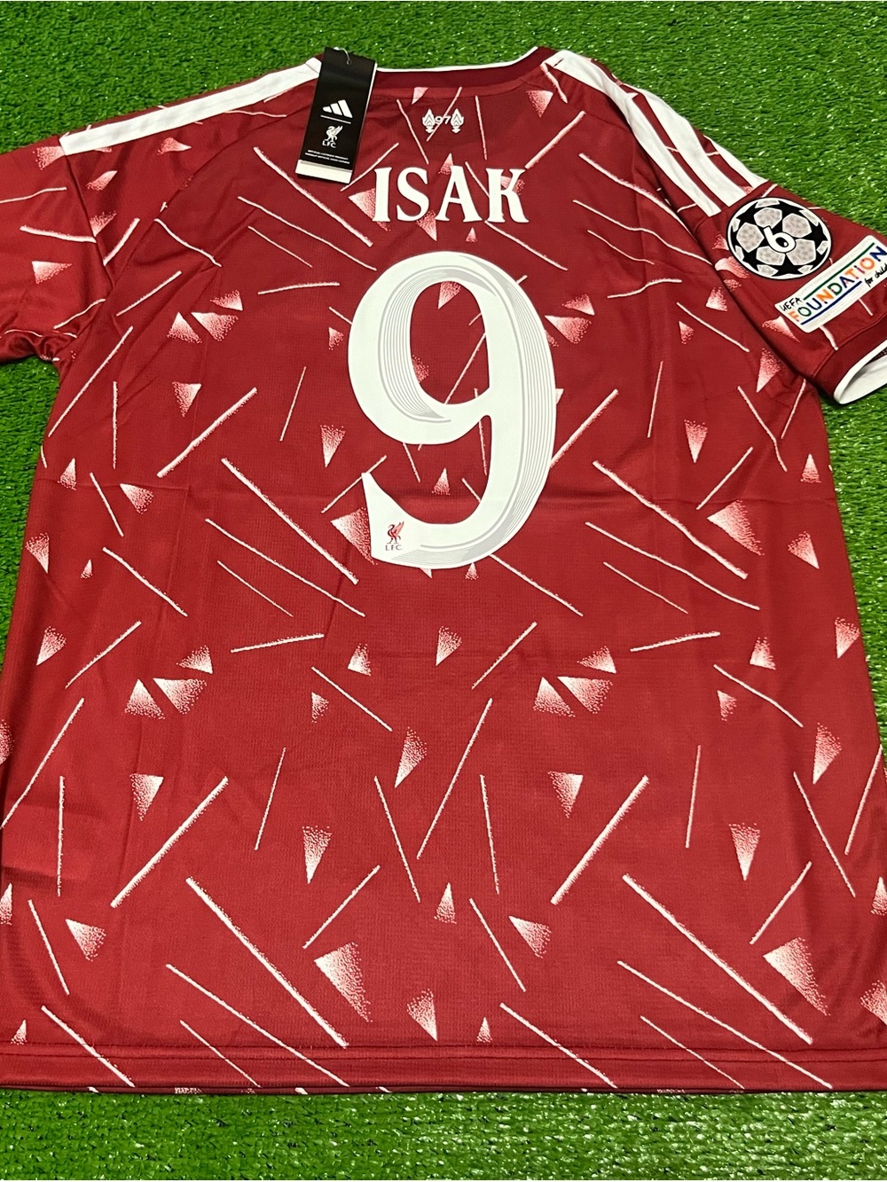 Liverpool Alexander Isak Home Kit 26/27